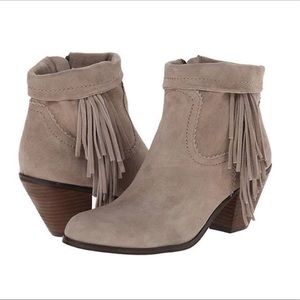 NIB Sam Edelman Booties in Olive